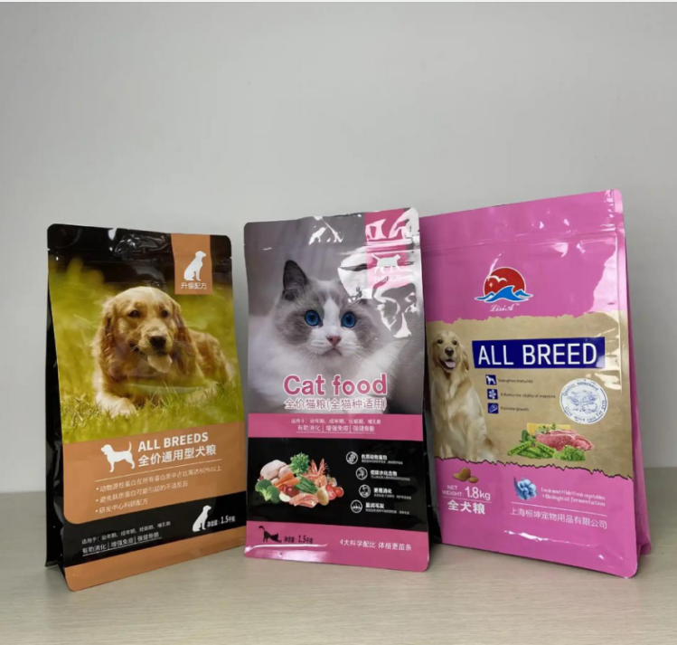  ¿Por qué algunas bolsas de envasado de alimentos para mascotas son tan susceptibles a la humedad?  ¡El secreto está en los materiales!